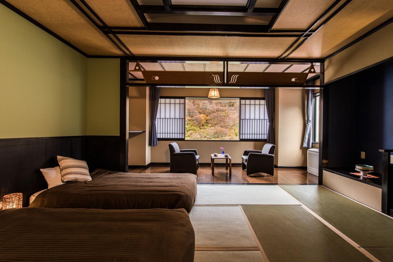 Takamiya Ryokan Beni Tozawa Exteriör bild