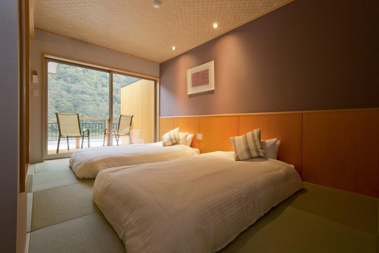 Takamiya Ryokan Beni Tozawa Exteriör bild