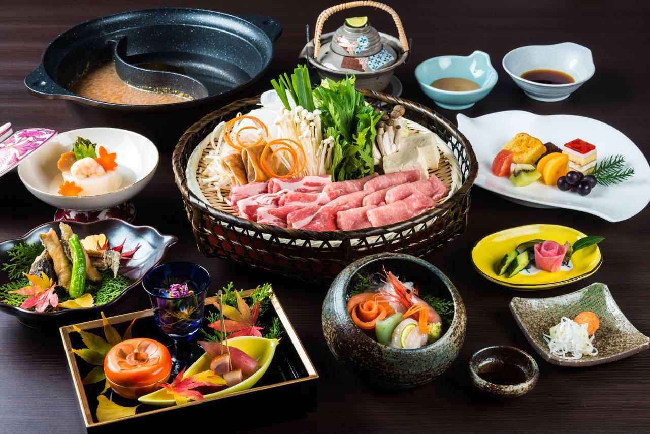 Takamiya Ryokan Beni Tozawa Exteriör bild